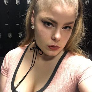 Meet your Posher, Amalia